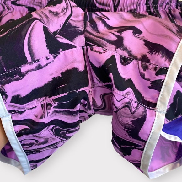 Nike Dri-Fit Girls Running Shorts - Picture 2 of 4